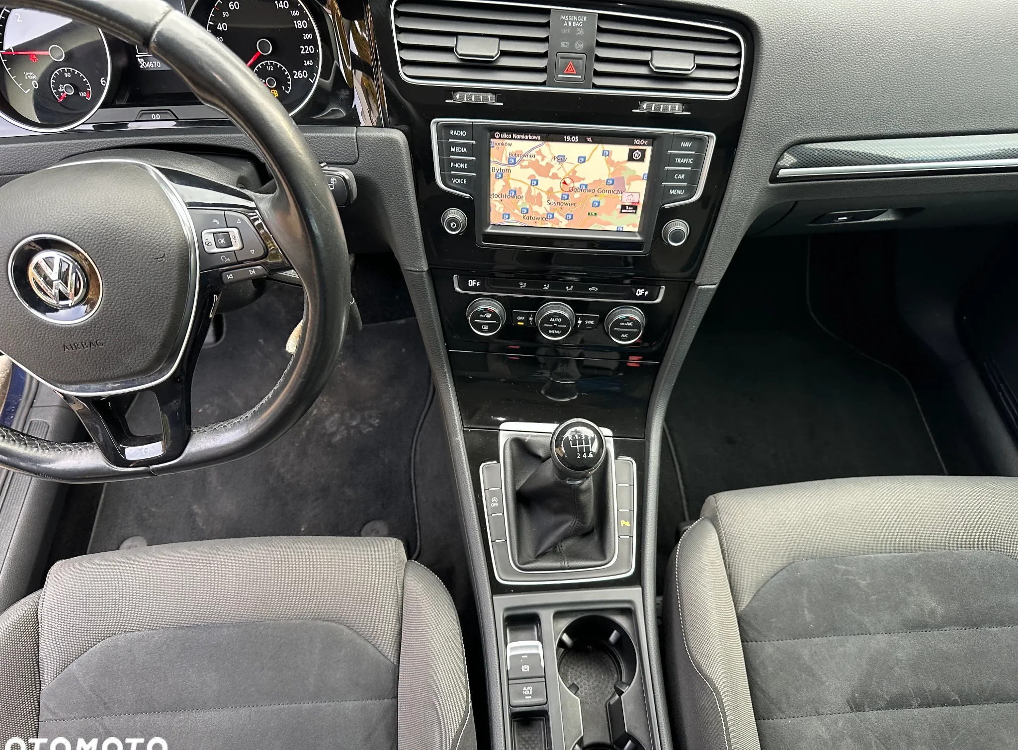 Volkswagen Golf cena 38900 przebieg: 205000, rok produkcji 2015 z Będzin małe 254